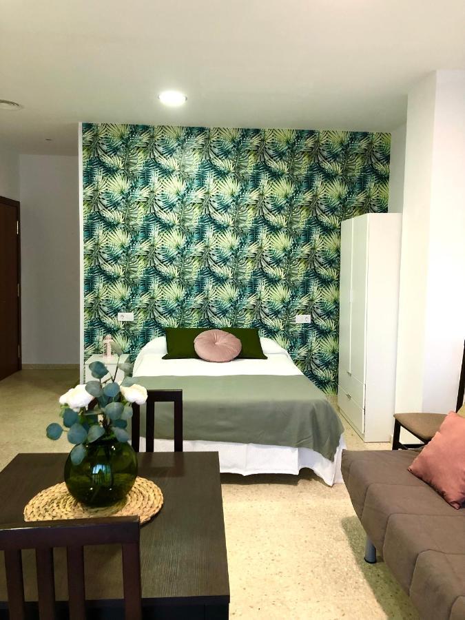 Apartamento Con Piscina En Ciudad Jardin Málaga Esterno foto